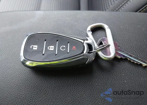 2025 Chevrolet Trax Fwd Lt z USA, uszkodzony, nr VIN KL77LHEP7SC145707